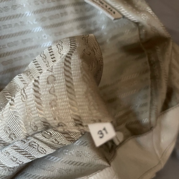 Very Nice authentic two tones leather Prada bag. - Picture 11 of 11